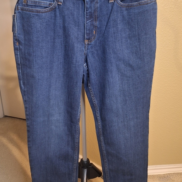 NWT Carhartt Relaxed Fit Women's Blue Denim Pants. Size 8 - Picture 2 of 10